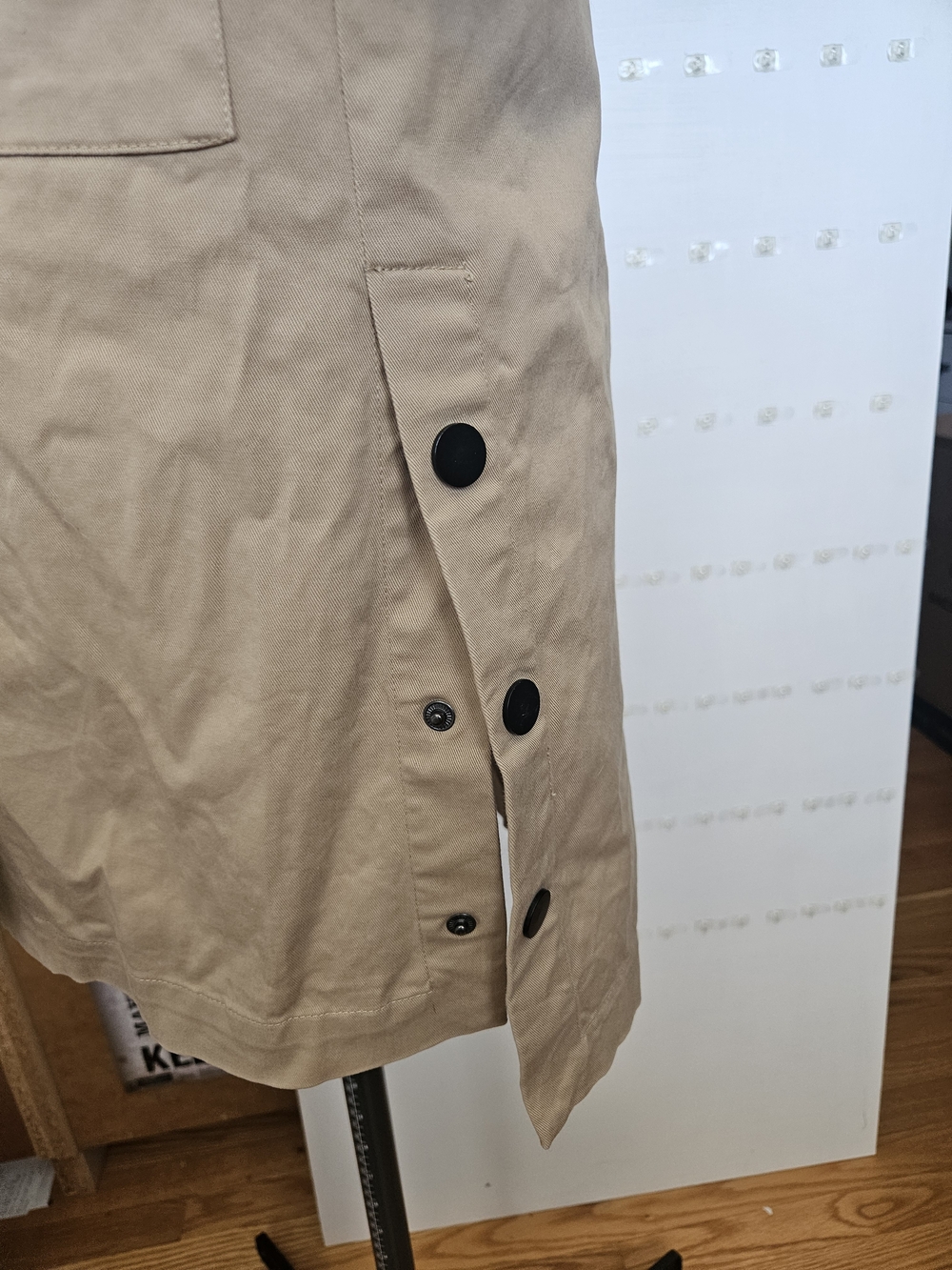 Beige Unisex Trench Coat with Patch Detail - Picture 5 of 11